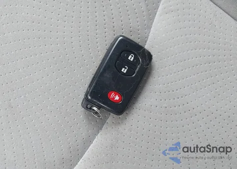 2013 Toyota Prius Two из США, поврежденный, VIN JTDKN3DU9D1717652